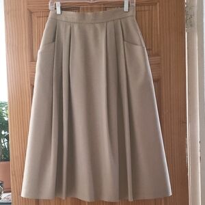 Vtg England Elegant Pure Wool Tan Women's Skirt Size 14